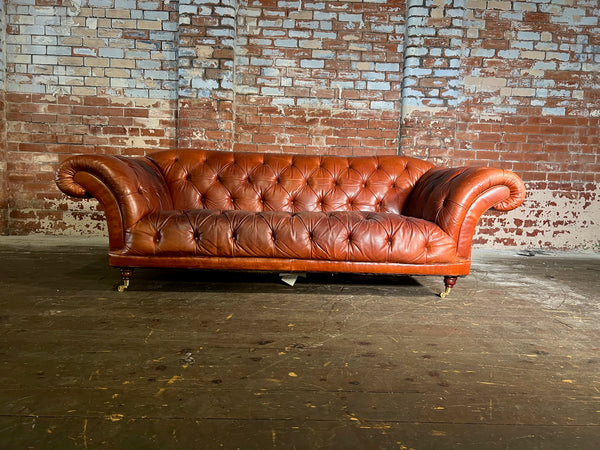 Vintage Oskar sofa