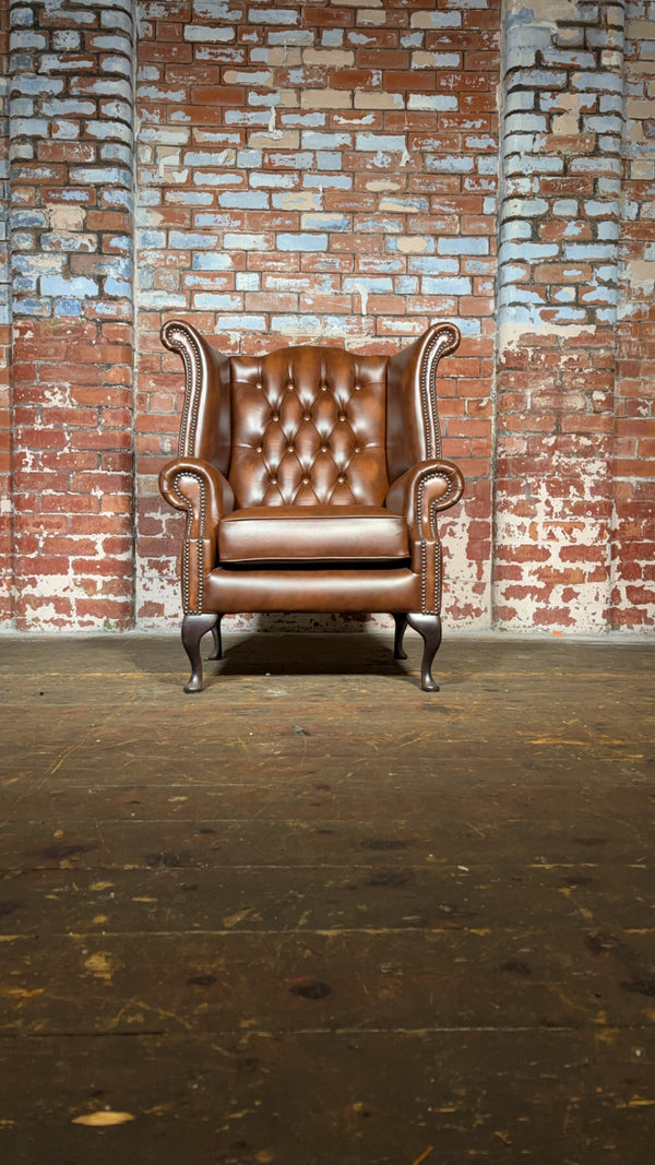 Ex-Display Queen Anne Chair in Antique Tan Leather