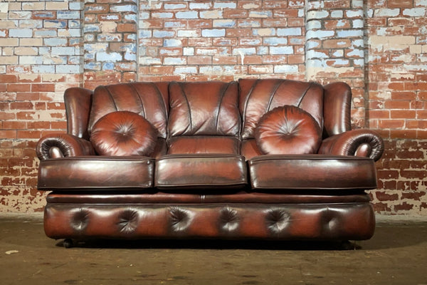 Chesterfield Sofa in Antique Brown Leather