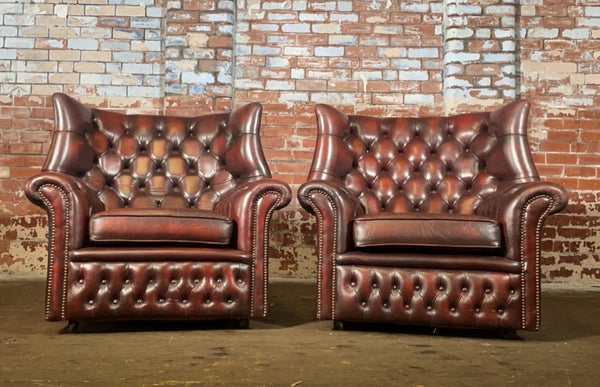 Pair of vintage Monks chairs. restored - Antique Rust