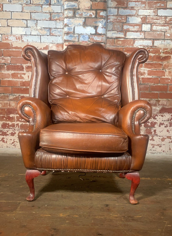 Vintage Lounge Chair in Antique Tan Leather